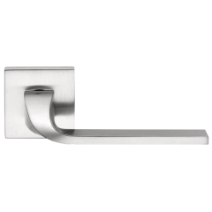 Дверная ручка Colombo Design ISY BL11RSBF розетка 6 мм хром матовый