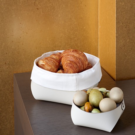 Корзина для хлеба COLOMBO DESIGN ADJ 037.16/10 настольная цвет панна котта/белый